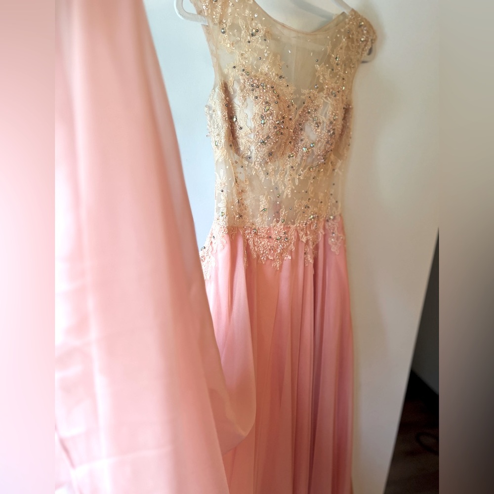 Sexy gown sophisticated handmade Italian lace and silk maxi Tony Bowls dress - Picture 2 of 16
